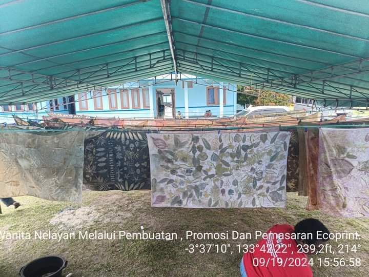 Read more about the article Pelatihan Ecoprint Bersama GEF 6 dan Ibu-Ibu Nelayan di Kaimana: Mewujudkan Kreativitas dan Pemberdayaan Ekonomi